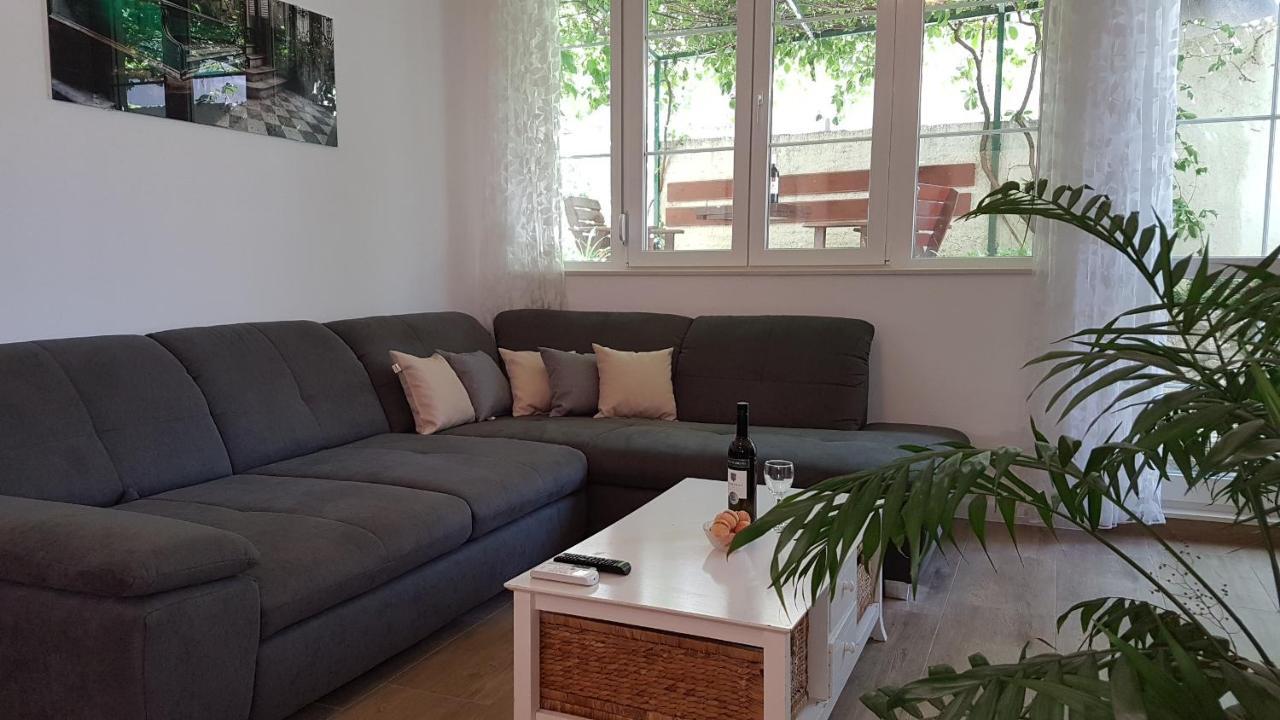 Apartments Anica & Gabriela Makarska Dış mekan fotoğraf